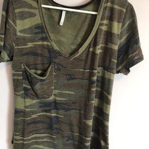 Z supply camo T-shirt